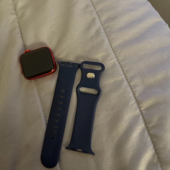 Apple Watch 6 (40) - Picture 1 of 2